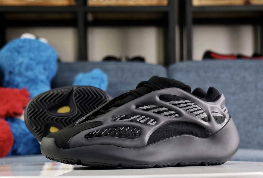 Where to Buy Yeezy 700 V3 Alvah Shoelaces 